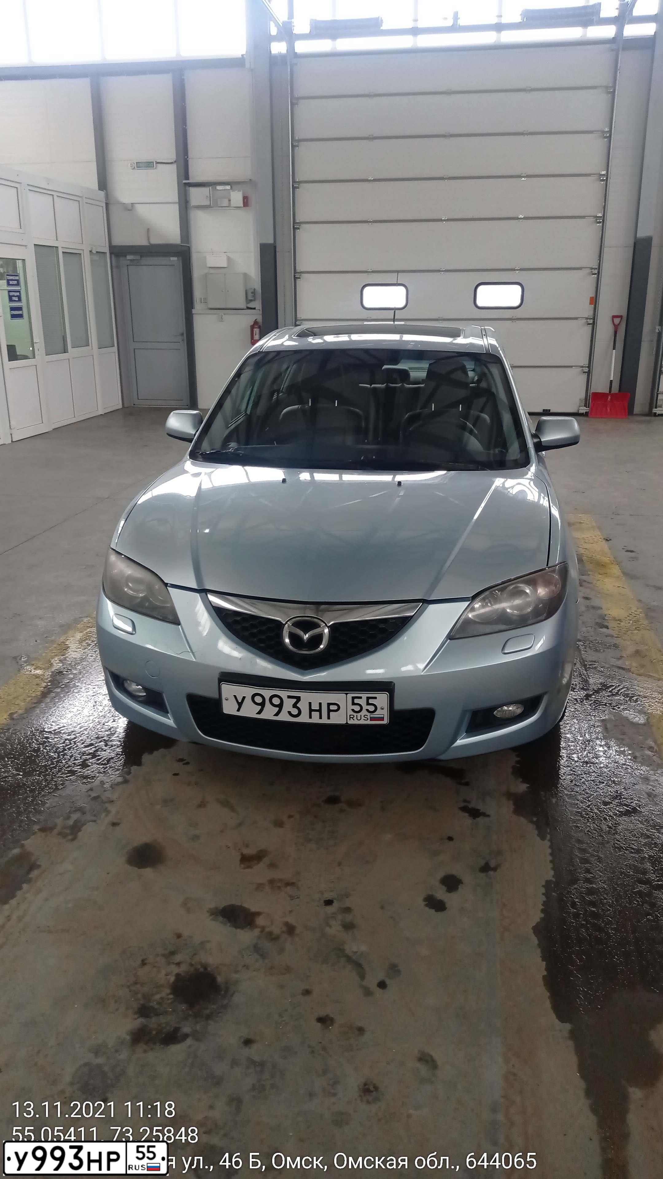 Фото автомобиля MAZDA 3, 2008 — госномер М257СУ190. Цвет: СЕРЫЙ