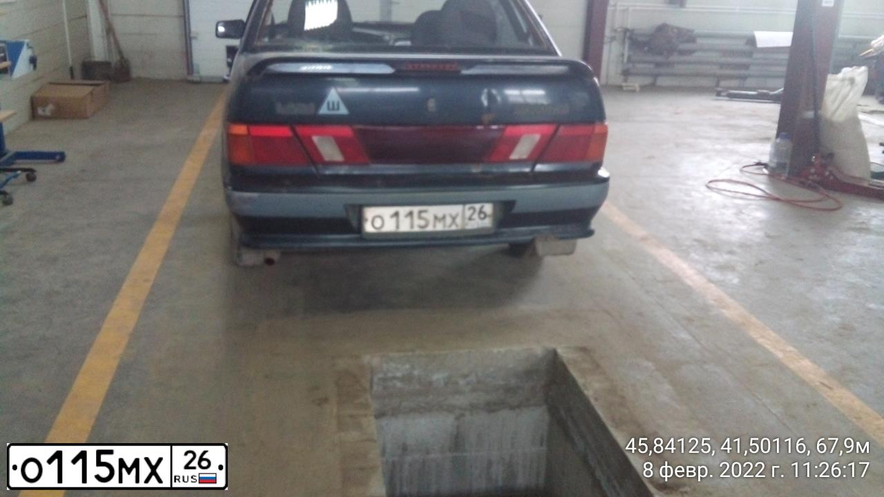 Фото автомобиля LADA 2115 SAMARA, 2006 — госномер О115МХ26. Цвет: ГРАФИТОВЫЙ МЕТАЛЛИК