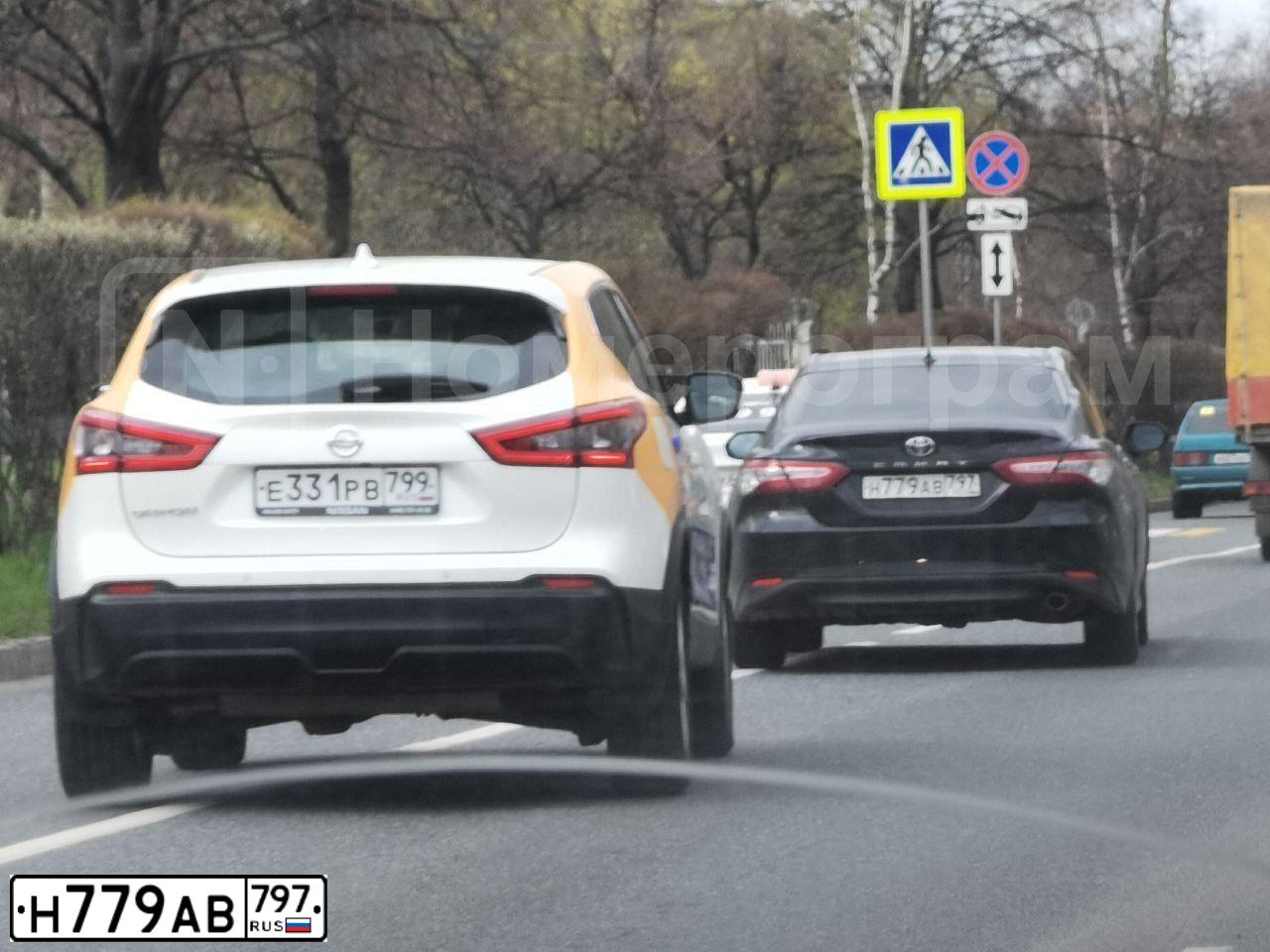 Фото автомобиля TOYOTA CAMRY, 2020 — госномер Н779АВ797. Цвет: ЧЕРНЫЙ