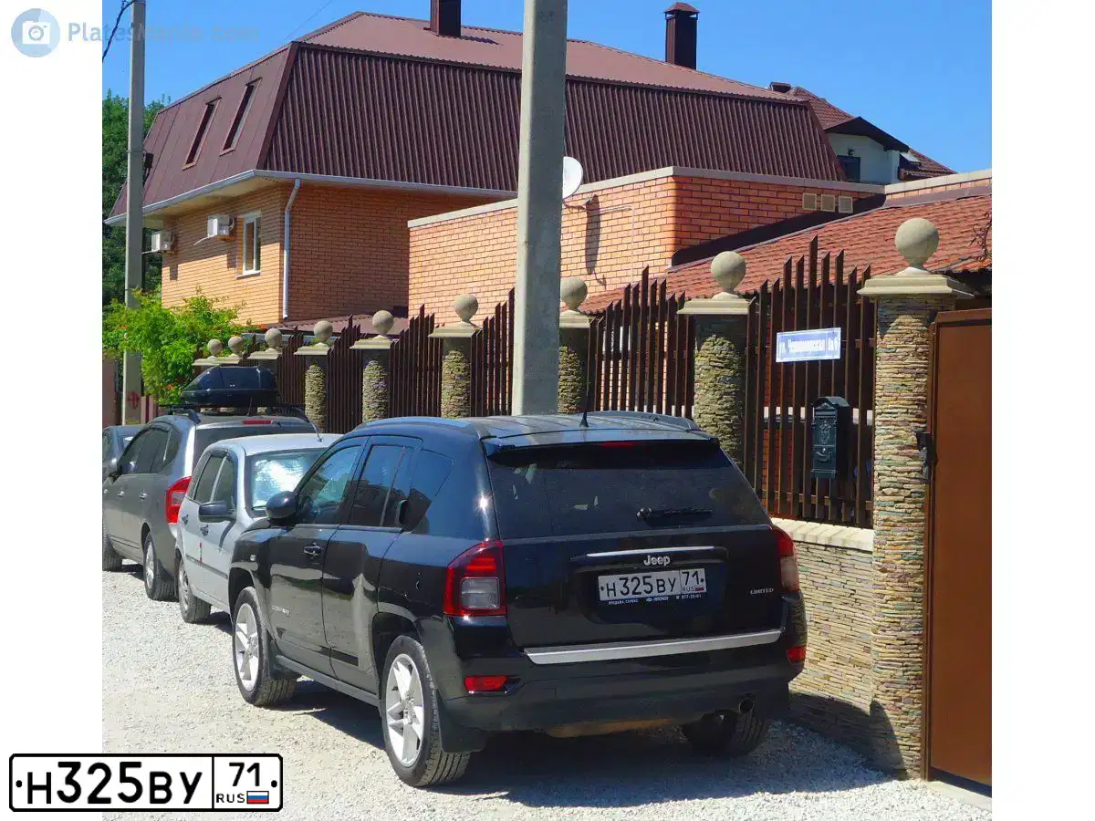 Фото автомобиля JEEP COMPASS, 2013 — госномер Н325ВУ71. Цвет: ЧЕРНЫЙ