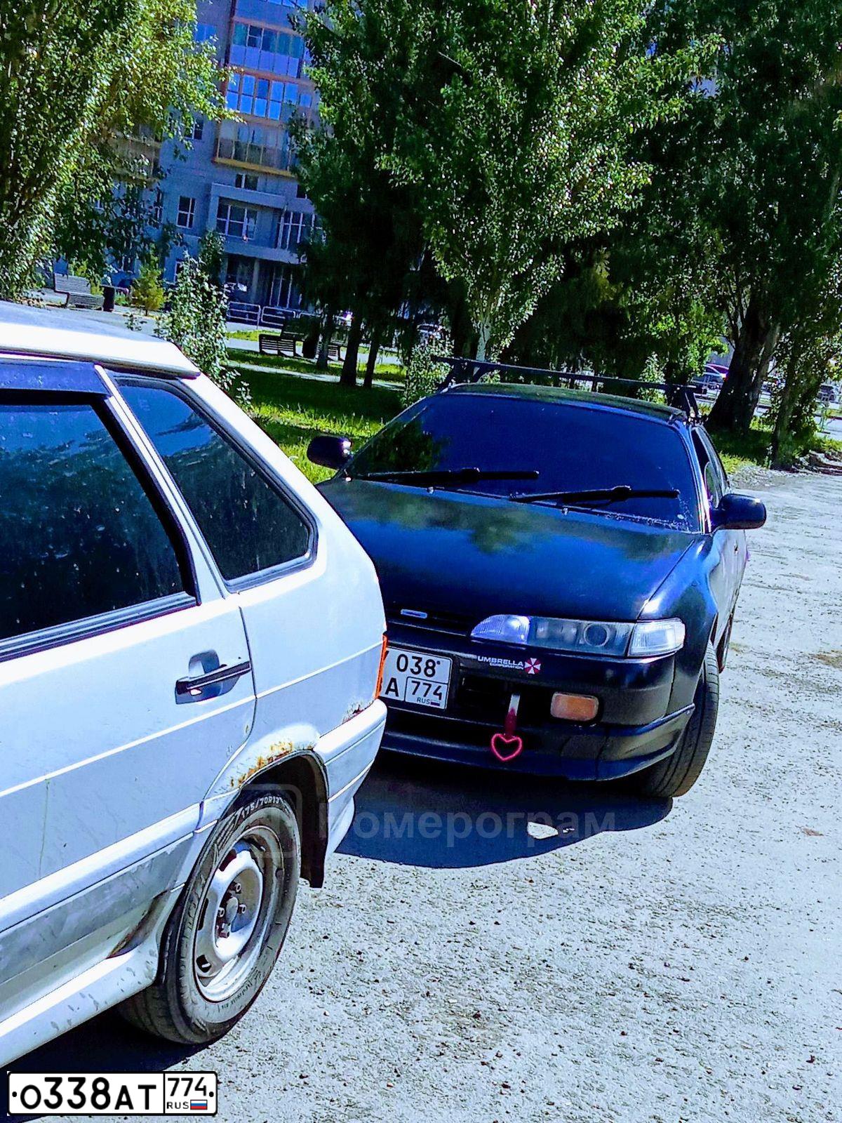 Фото автомобиля LADA 2190 GRANTA, 2016 — госномер Н003ОС74. Цвет: Золотисто-коричневый