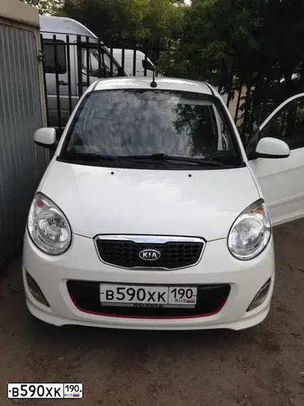 Фото автомобиля KIA PICANTO / MORNING, 2011 — госномер Н501ЕС716. Цвет: Белый