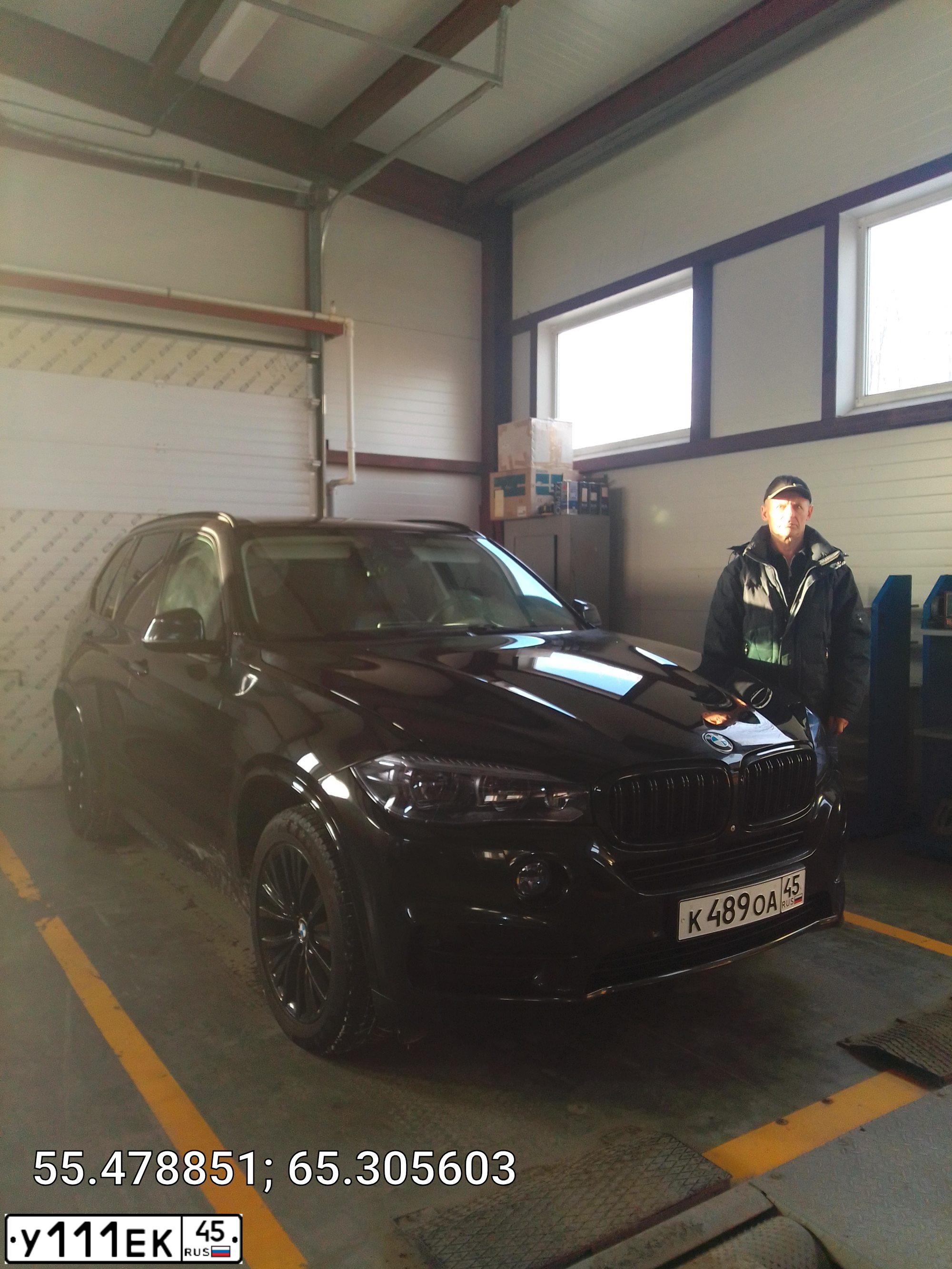 Фото автомобиля BMW X5, 2014 — госномер В389СН196. Цвет: ЧЕРНЫЙ