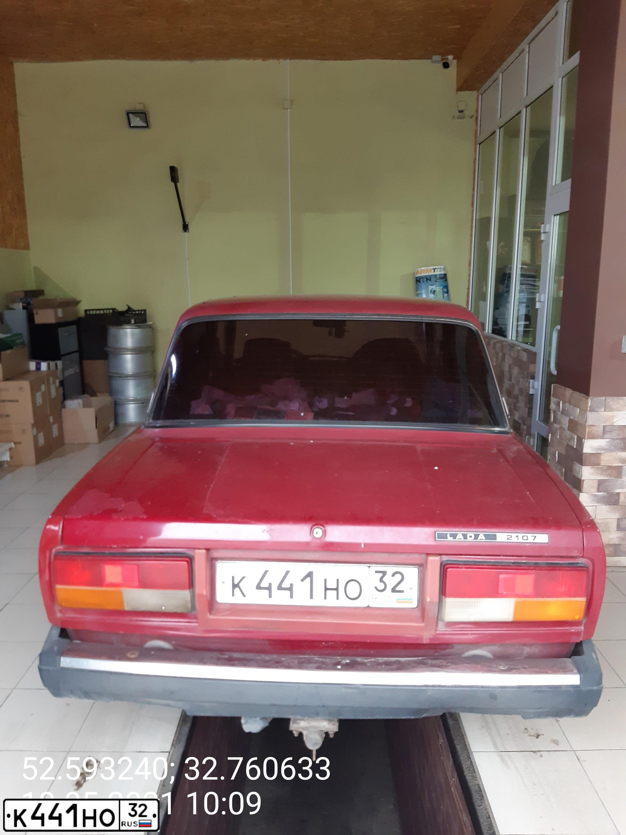 Фото автомобиля LADA 2107, 2007 — госномер К441НО32. Цвет: ВИШНЕВЫЙ