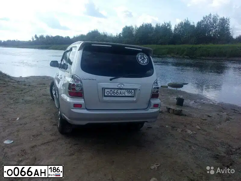 Фото автомобиля HYUNDAI TERRACAN, 2003 — госномер В078АК774. Цвет: Серебристый