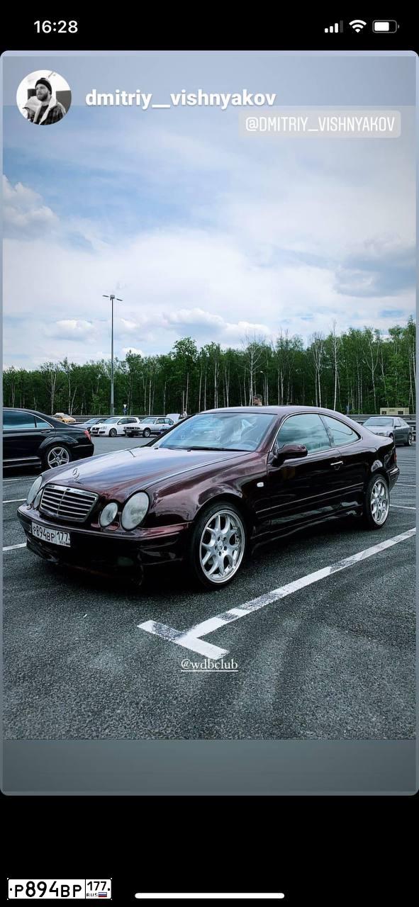 Фото автомобиля MERCEDES CLK-KLASSE, 1999 — госномер В258АТ774. Цвет: ТЕМНО-ВИШНЕВЫЙ