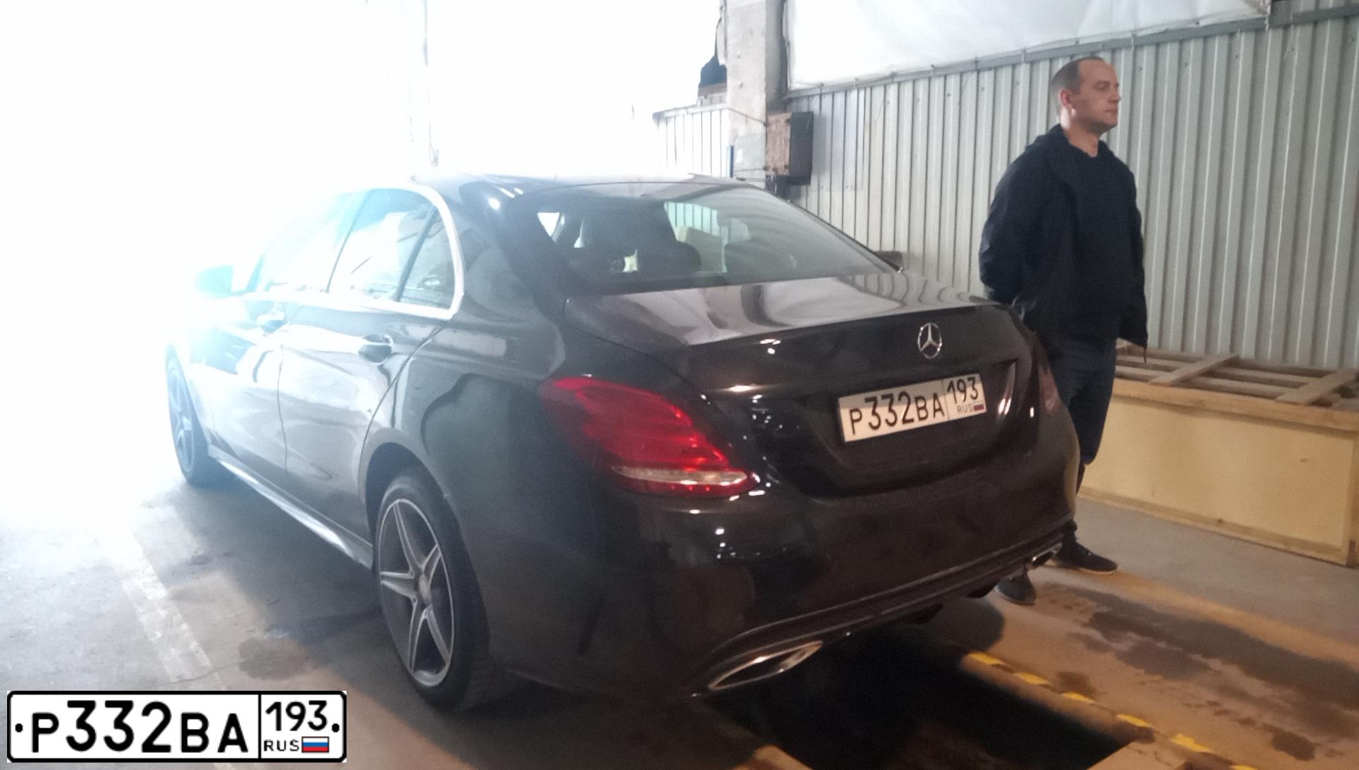 Фото автомобиля MERCEDES C-KLASSE, 2015 — госномер М581ЕА761. Цвет: ЧЕРНЫЙ