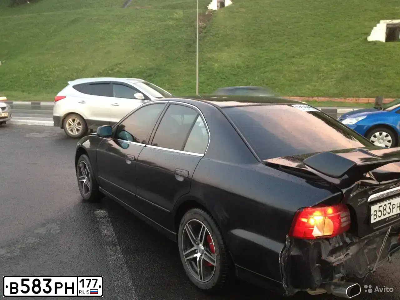 Фото автомобиля MITSUBISHI GALANT, 2001 — госномер О244МО152. Цвет: ЧЕРНЫЙ