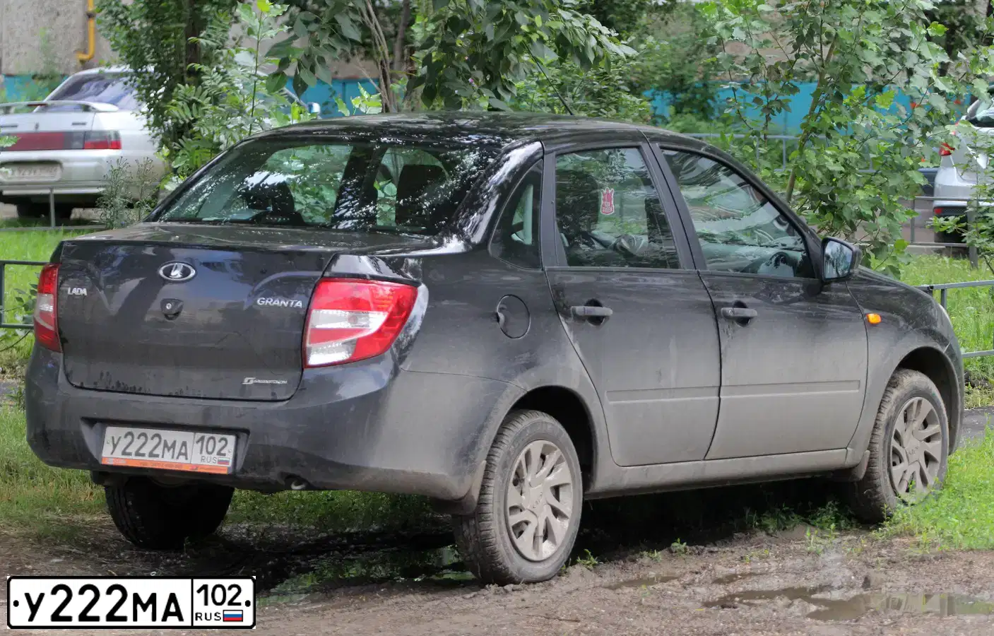 Фото автомобиля LADA 2190 GRANTA, 2017 — госномер Е309РУ702. Цвет: ЧЕРНЫЙ