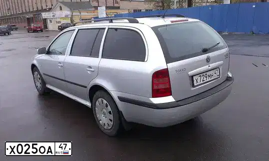 Фото автомобиля MAZDA A 626, 1994 — госномер Р761ОС98. Цвет: ЗЕЛЕНЫЙ