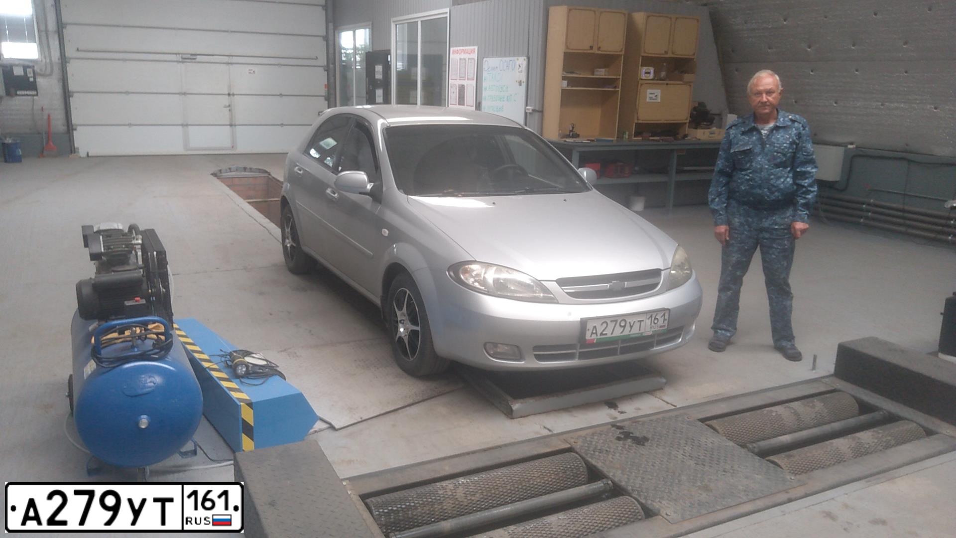 Фото автомобиля CHEVROLET LACETTI, 2009 — госномер А279УТ161. Цвет: СЕРЕБРИСТЫЙ