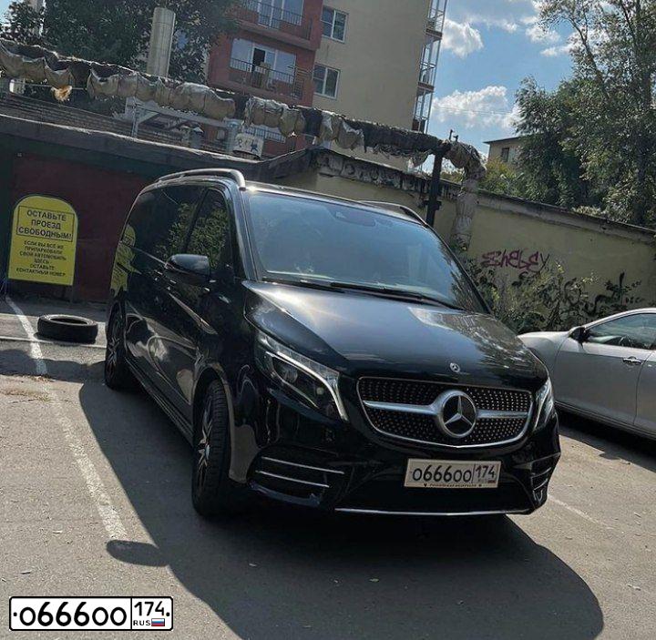 Фото автомобиля MERCEDES V-KLASSE, 2019 — госномер О666ОО174. Цвет: ЧЕРНЫЙ