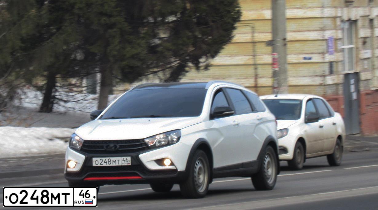 Фото автомобиля LADA VESTA, 2020 — госномер Р402ОУ46