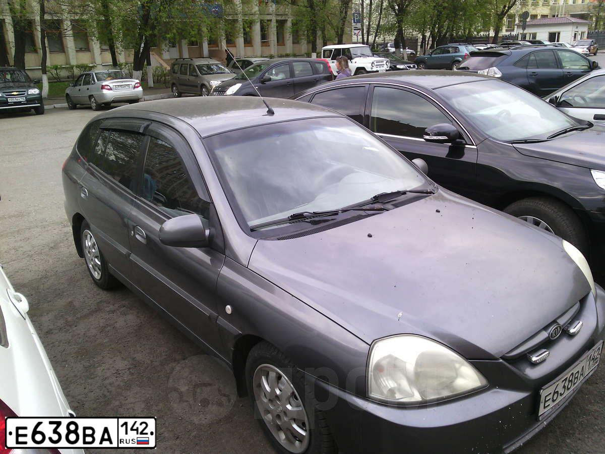 Фото автомобиля KIA RIO, 2004 — госномер Е638ВА142. Цвет: СЕРЫЙ