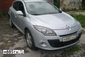 Фото автомобиля RENAULT MEGANE, 2011 — госномер М885ТА71. Цвет: СВЕТЛО-СЕРО-ГОЛУБОЙ