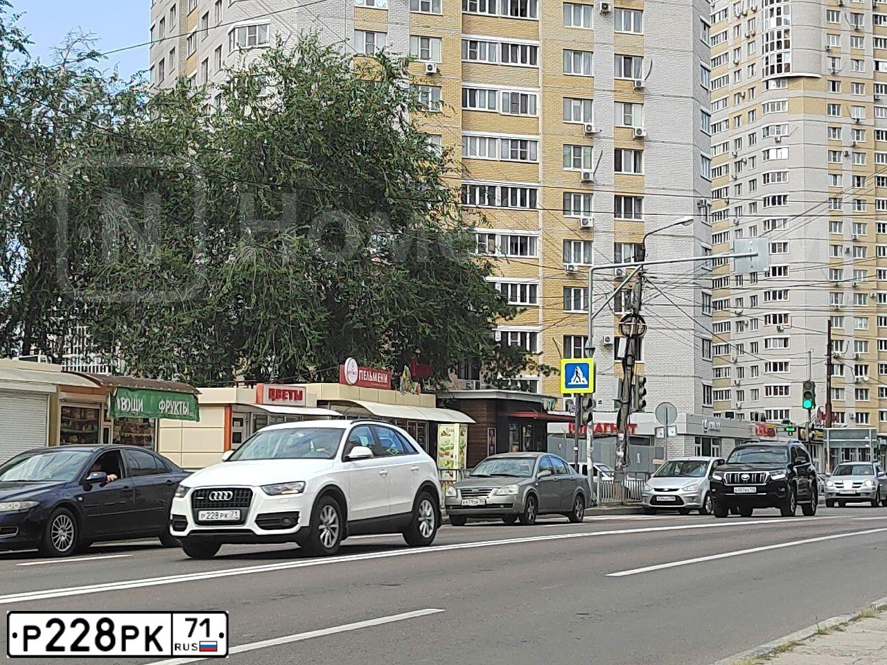 Фото автомобиля AUDI Q3, 2014 — госномер Р228РК71. Цвет: БЕЛЫЙ