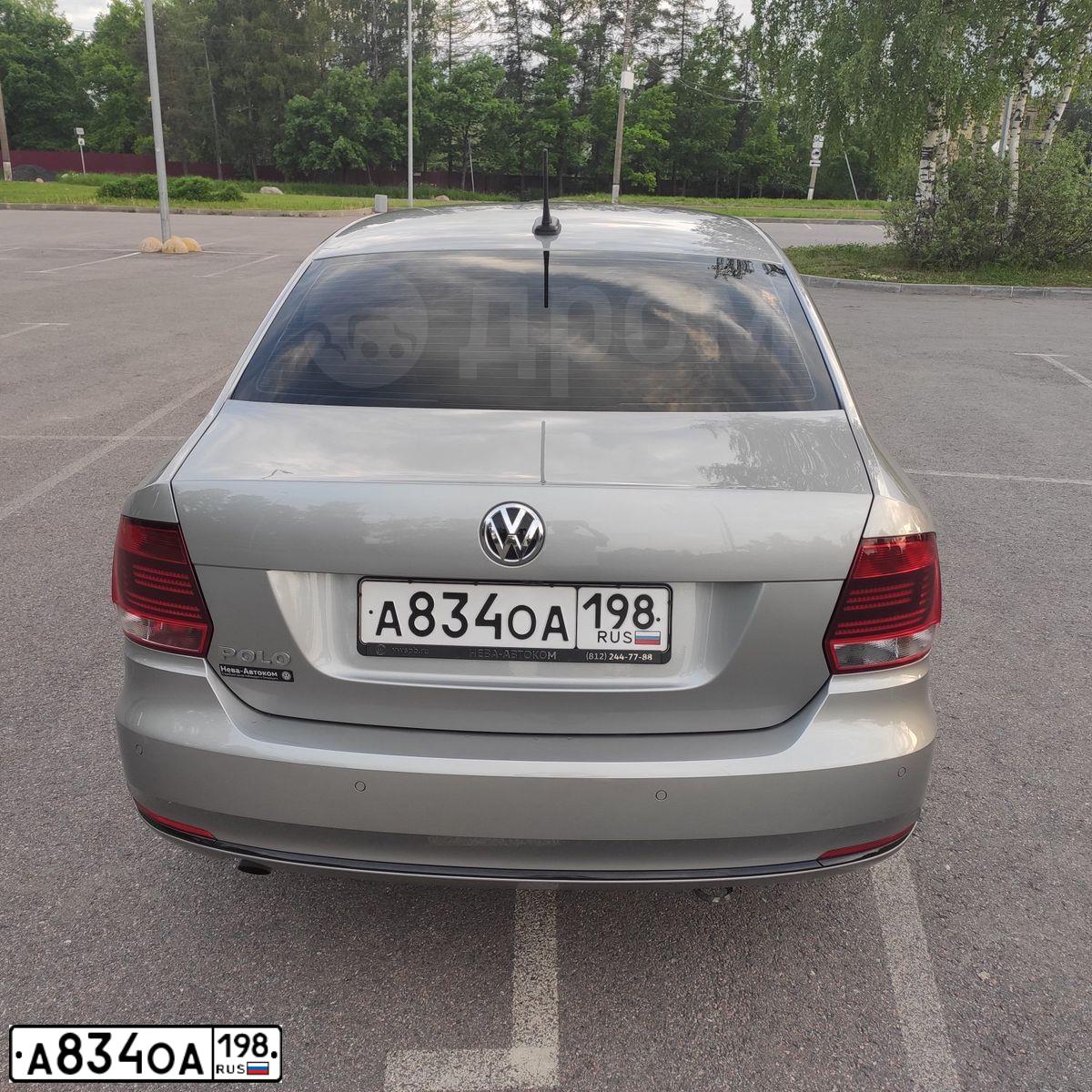 Фото автомобиля VOLKSWAGEN POLO, 2018 — госномер А610ХМ147. Цвет: Серебристый
