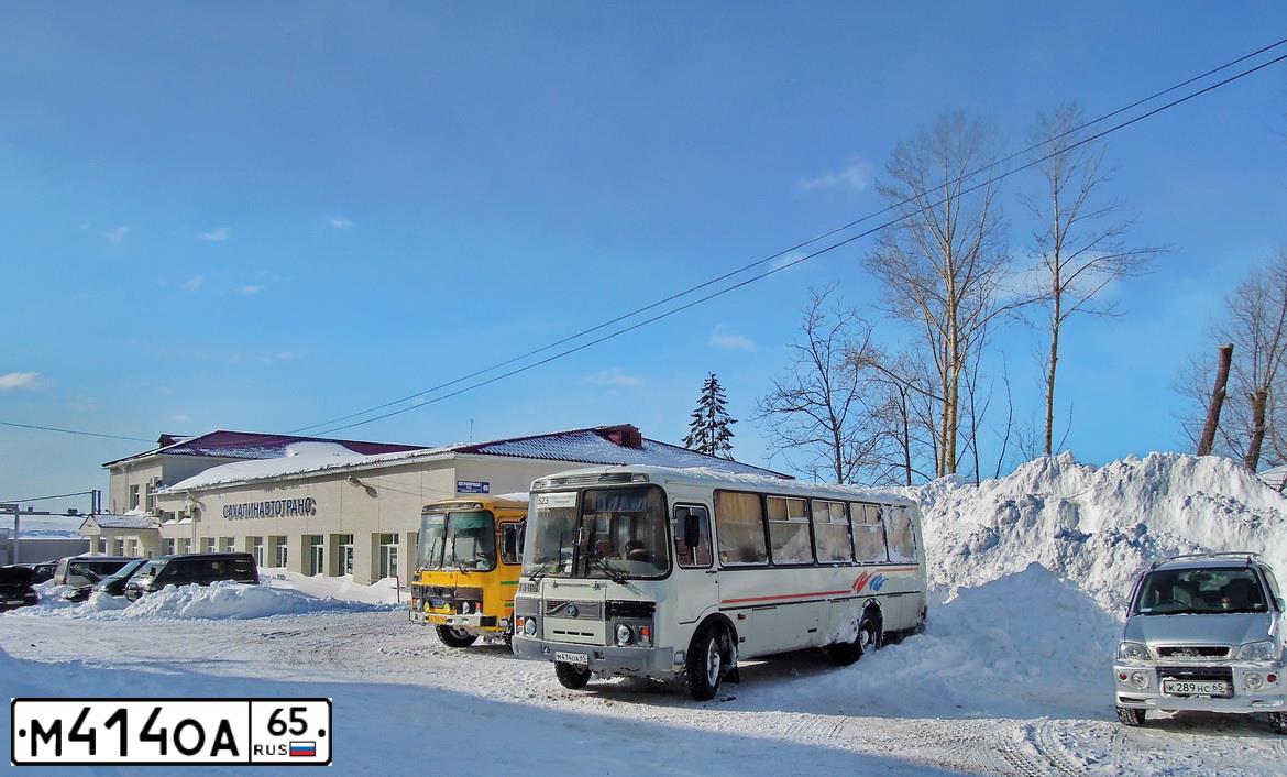 Фото автомобиля PAZ 4234, 2011 — госномер М414ОА65. Цвет: Белый