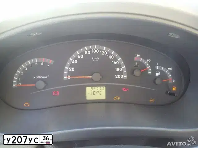 Фото автомобиля LADA 1118 KALINA, 2006 — госномер У207УС36. Цвет: СЕРЕБРИСТО-КРАСНЫЙ