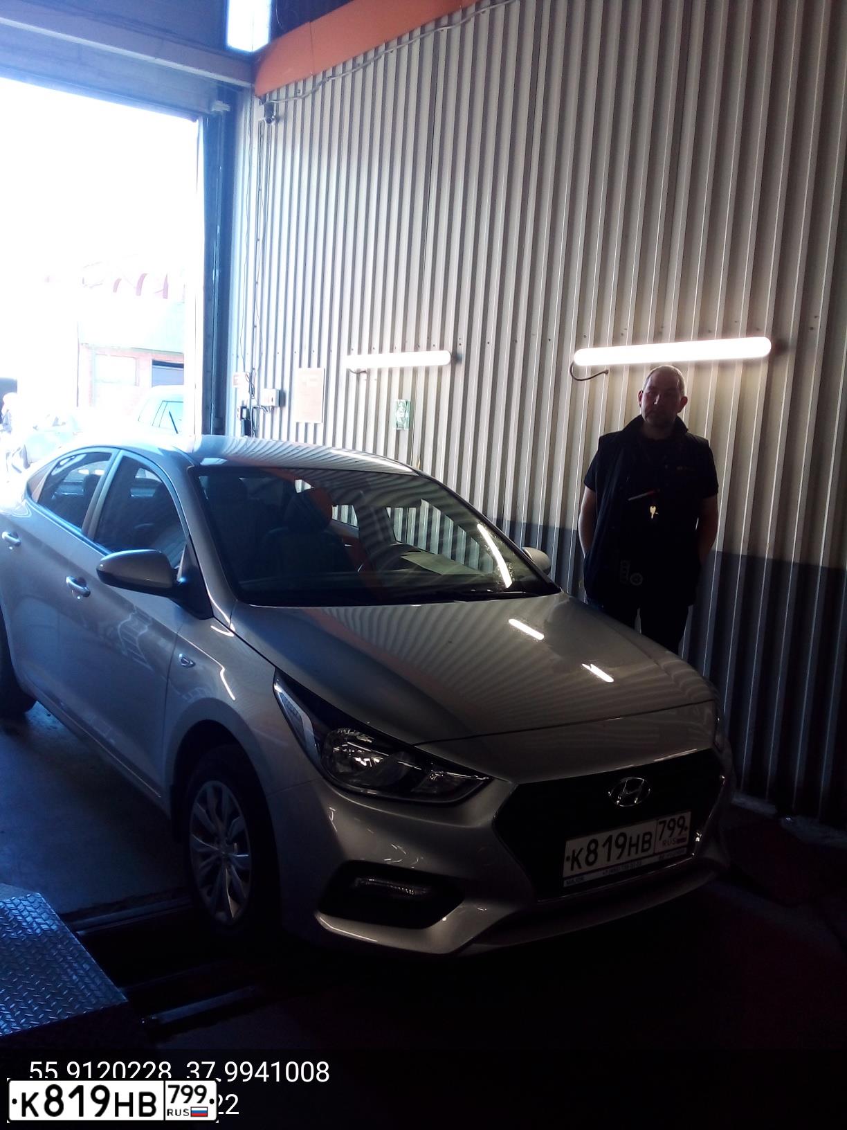 Фото автомобиля HYUNDAI SOLARIS, 2018 — госномер К819НВ799. Цвет: СЕРЕБРИСТЫЙ
