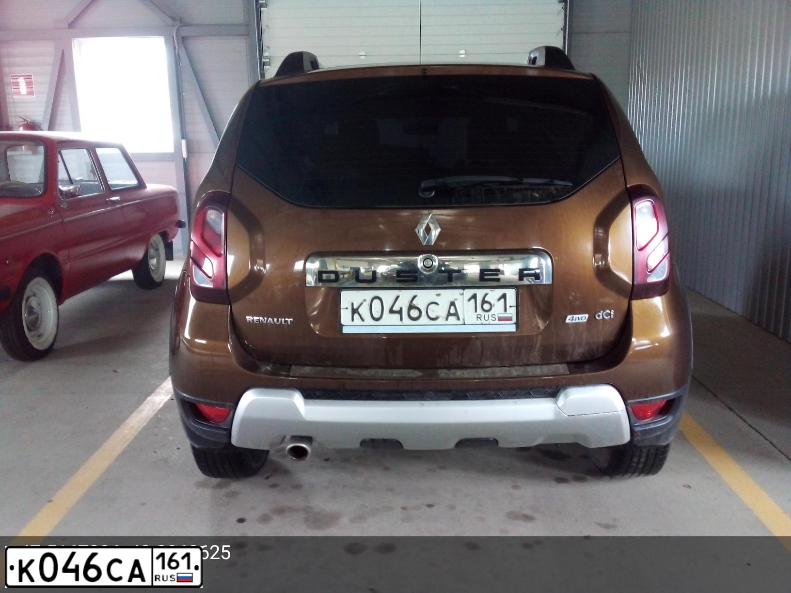Фото автомобиля RENAULT DUSTER, 2017 — госномер К046СА161. Цвет: Коричневый