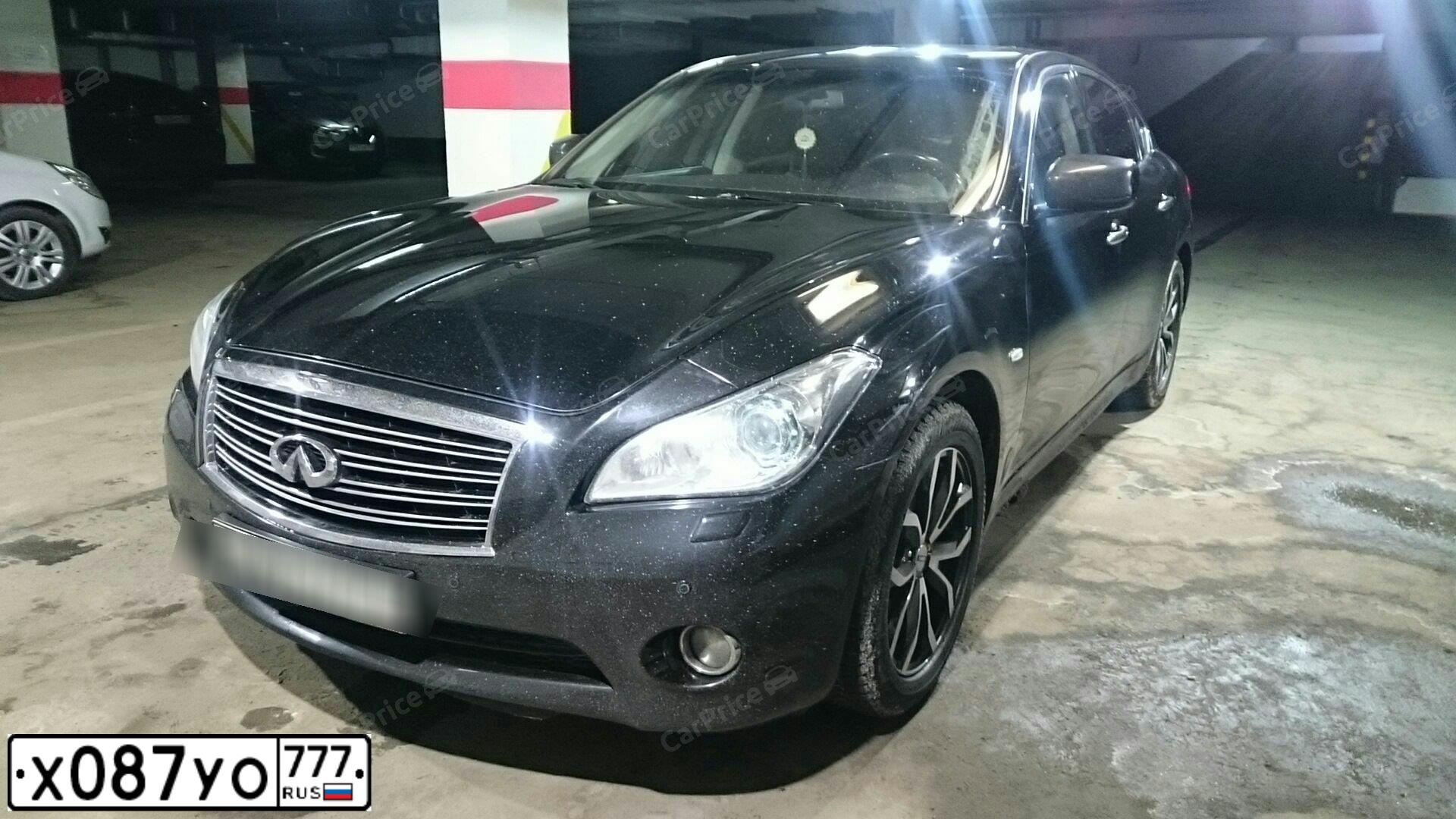Фото автомобиля INFINITI M, 2012 — госномер У928НТ761. Цвет: ЧЕРНЫЙ