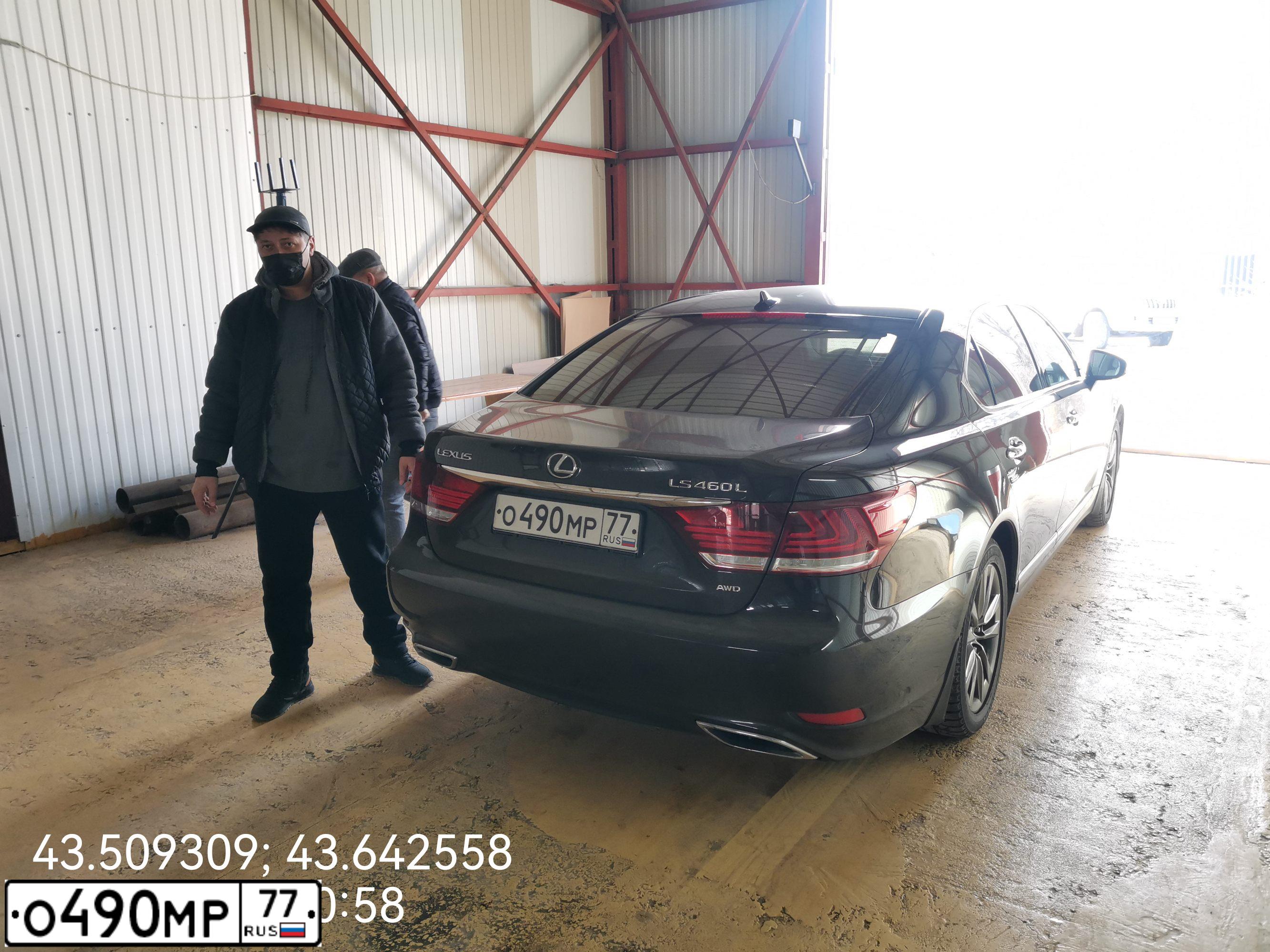 Фото автомобиля MERCEDES-BENZ GL500 4 MATIC, 2009 — госномер Е743ВВ181. Цвет: ЧЕРНЫЙ
