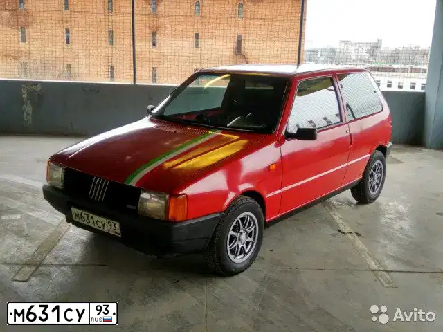 Фото автомобиля FIAT UNO, 1989 — госномер М631СУ93. Цвет: Красный