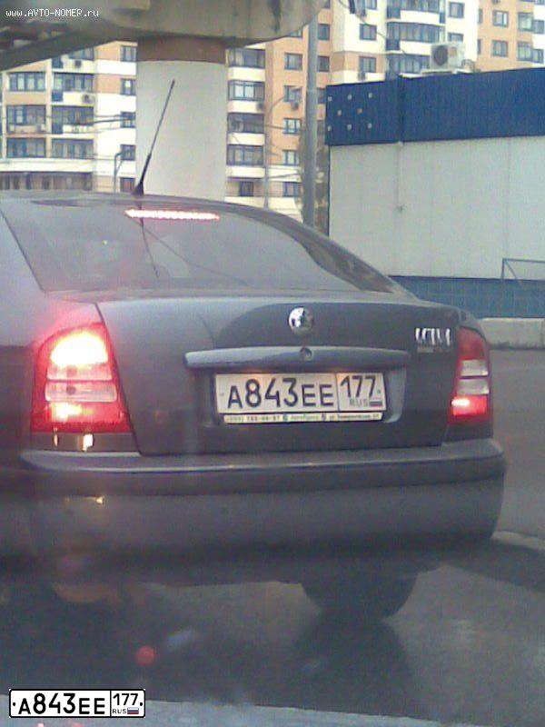 Фото автомобиля SKODA OCTAVIA, 2005 — госномер В512ММ97. Цвет: СЕРЫЙ