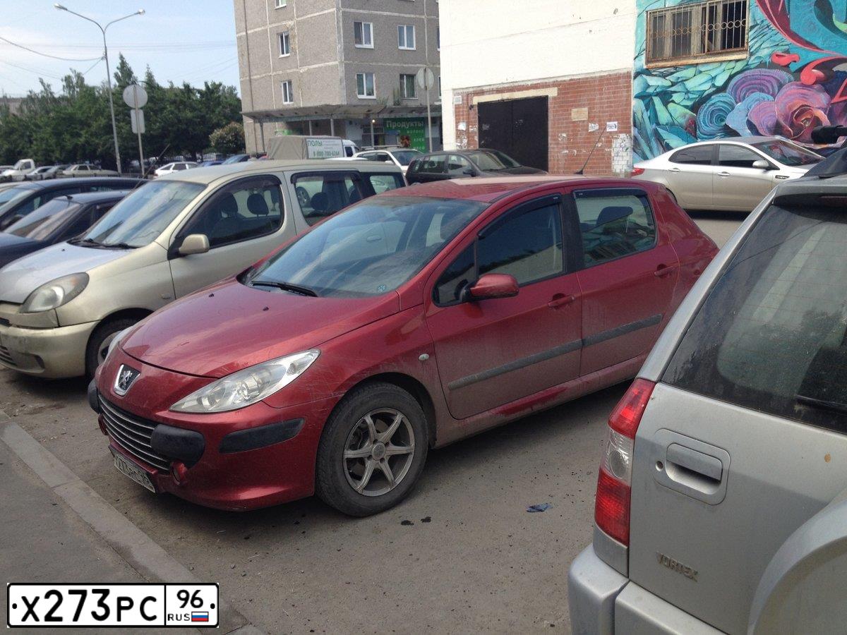 Фото автомобиля PEUGEOT 307, 2006 — госномер Х273РС96. Цвет: Красный