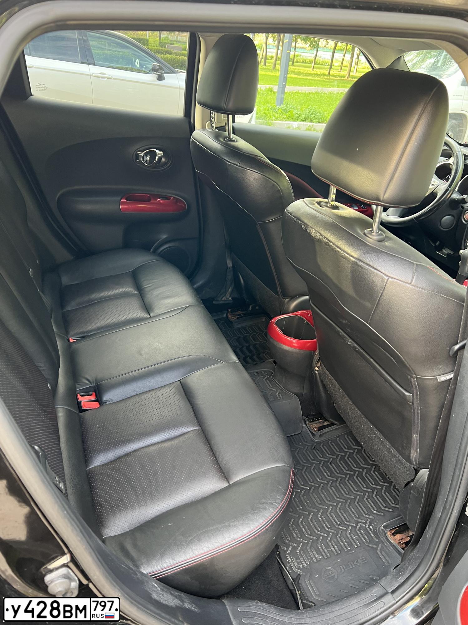 Фото автомобиля NISSAN JUKE, 2011 — госномер У428ВМ797. Цвет: ЧЕРНЫЙ