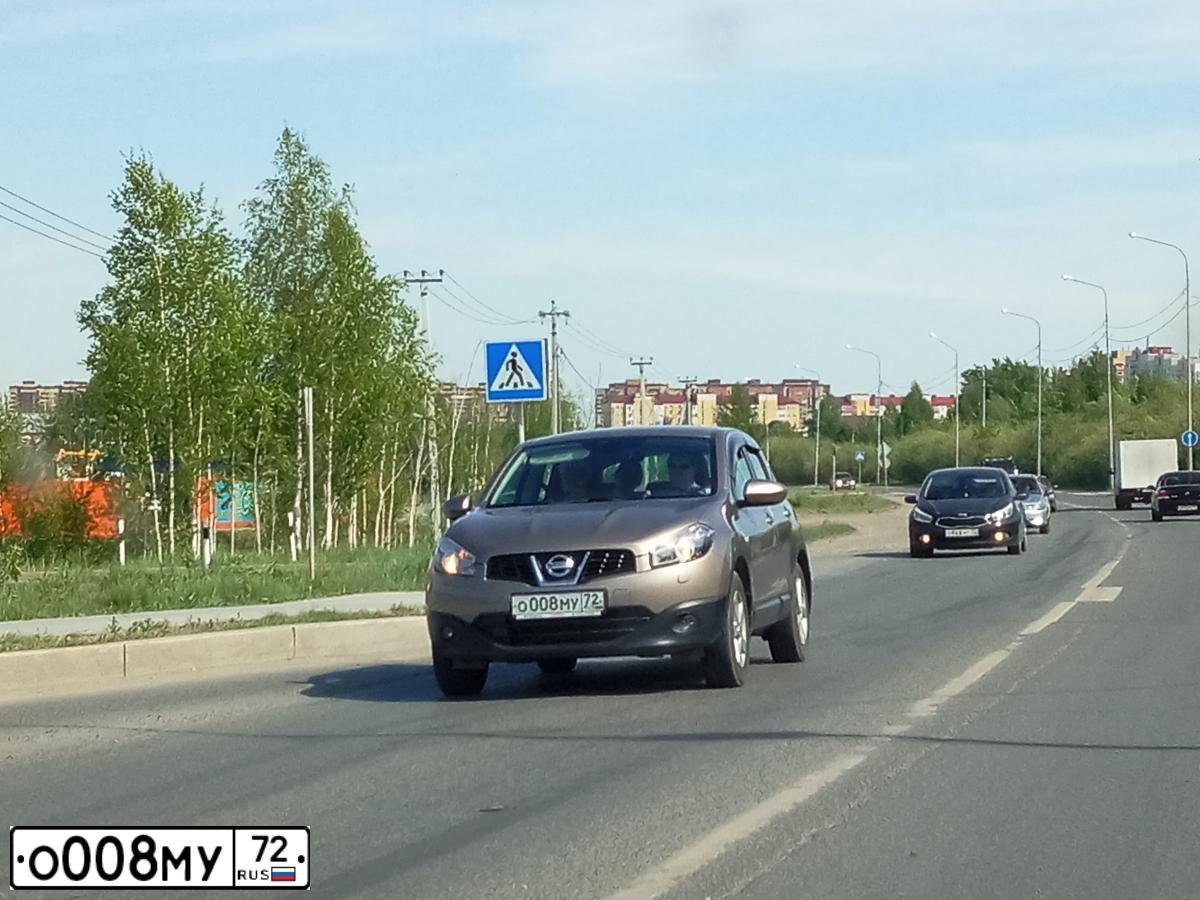 Фото автомобиля NISSAN QASHQAI, 2010 — госномер О008МУ72. Цвет: СВЕТЛО-КОРИЧНЕВЫЙ