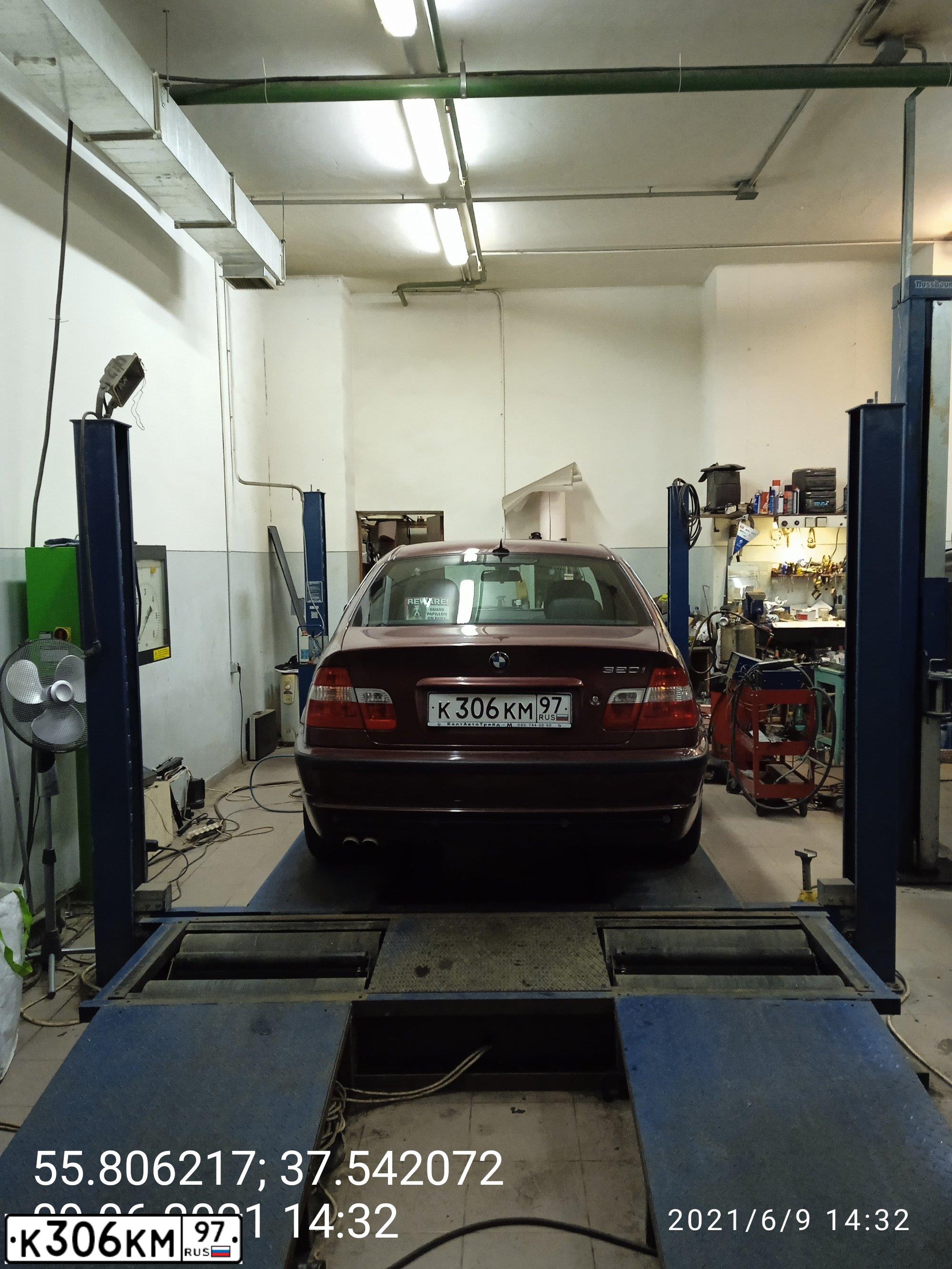 Фото автомобиля BMW SERIE 3, 2003 — госномер К306КМ97. Цвет: КРАСНЫЙ