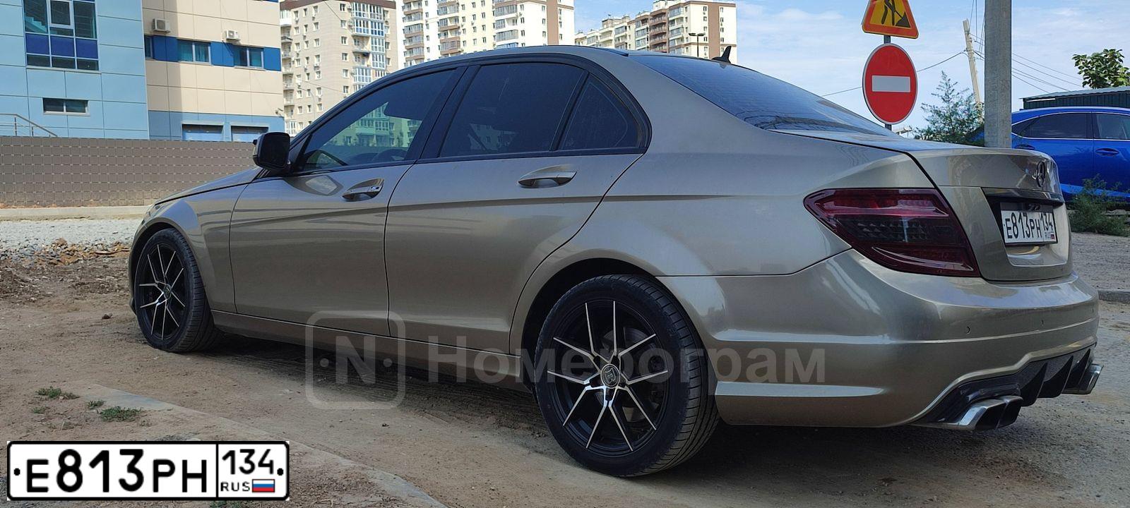 Фото автомобиля MERCEDES C-KLASSE, 2007 — госномер Е813РН134. Цвет: БЕЖЕВЫЙ