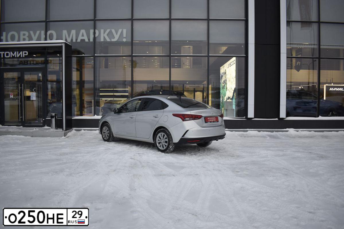 Фото автомобиля MAZDA CX-5, 2017 — госномер О250НЕ29. Цвет: КРАСНЫЙ