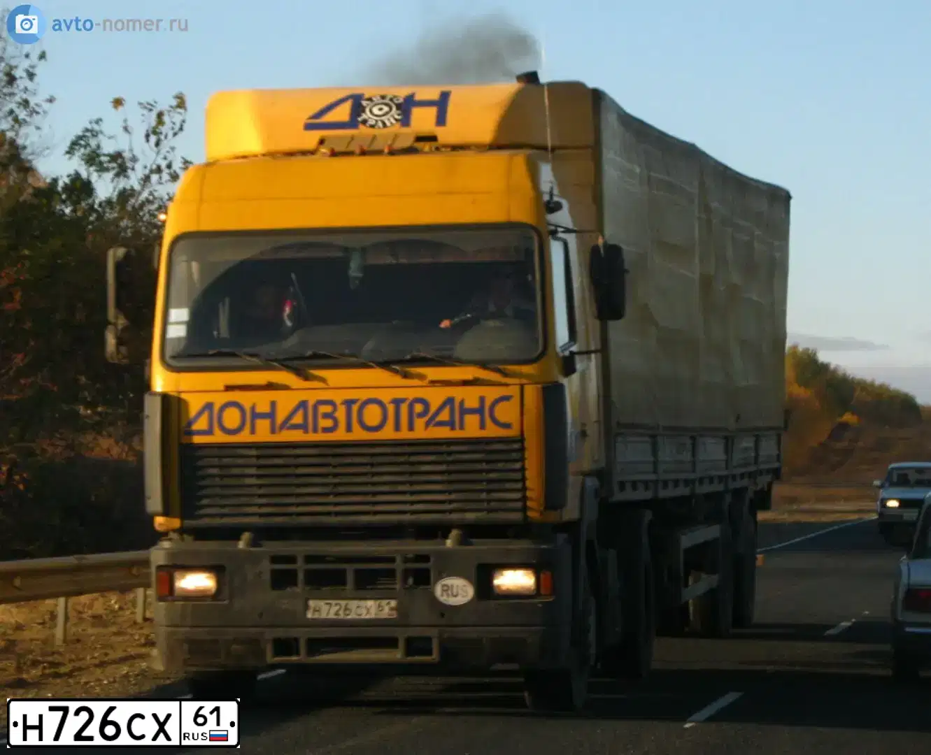 Фото автомобиля MAZ 5440 /4X2/, 2005 — госномер Т746ОХ161. Цвет: ЖЕЛТЫЙ