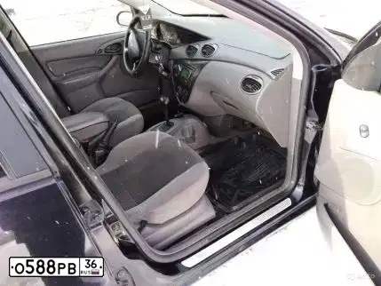 Фото автомобиля FORD D FOCUS, 2003 — госномер О588РВ36. Цвет: ЧЕРНЫЙ