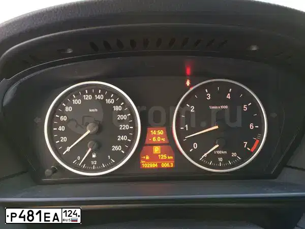 Фото автомобиля BMW SERIE 5, 2009 — госномер Н430РМ124. Цвет: ТЕМНО-СЕРЫЙ