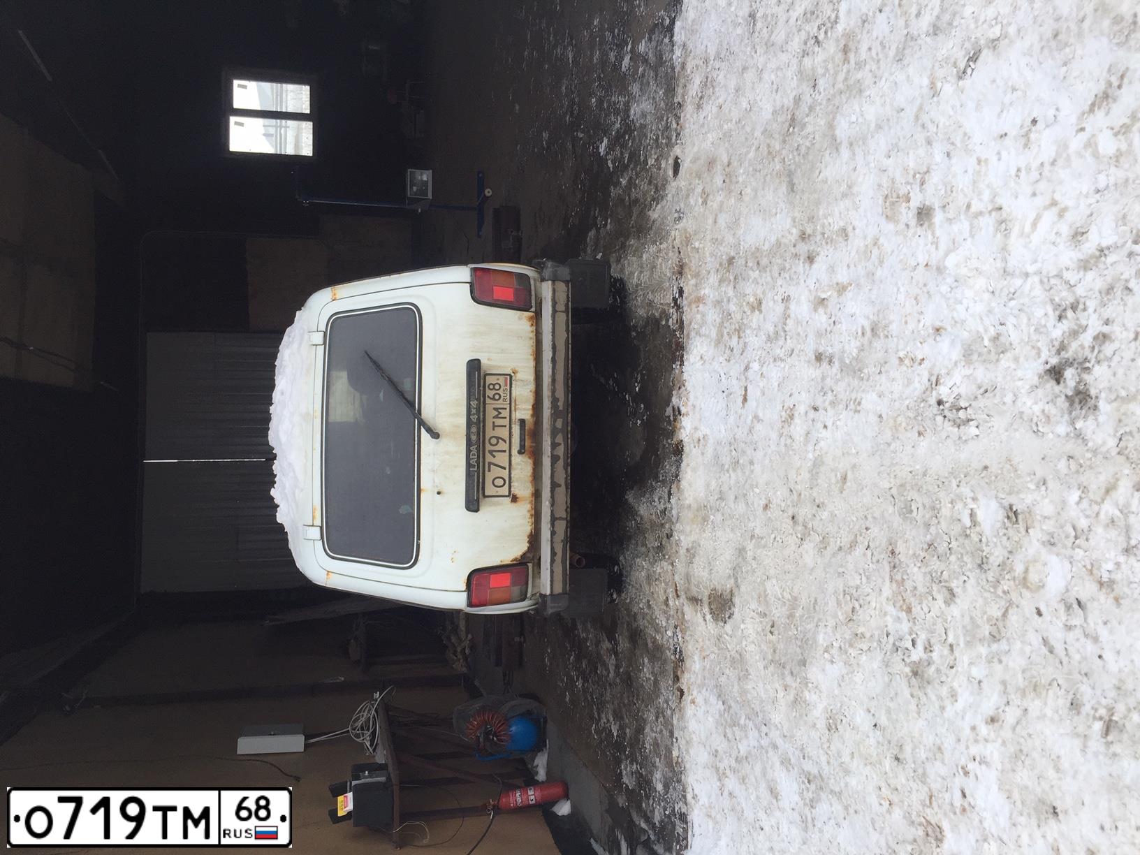 Фото автомобиля LADA 2121 NIVA, 2013 — госномер О719ТМ68. Цвет: ЯРКО-БЕЛЫЙ