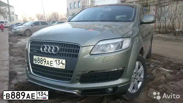 Фото автомобиля AUDI Q7, 2007 — госномер Р011МЕ161. Цвет: СЕРО-ЗЕЛЕНЫЙ