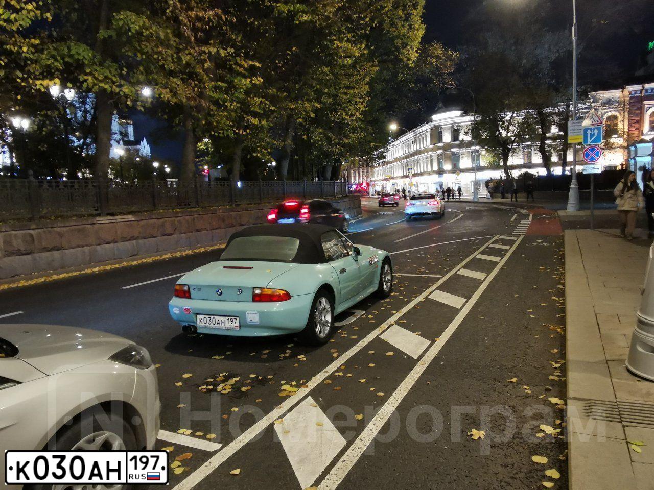 Фото автомобиля BMW Z 3, 1999 — госномер Т253РТ150. Цвет: ЗЕЛЕНЫЙ