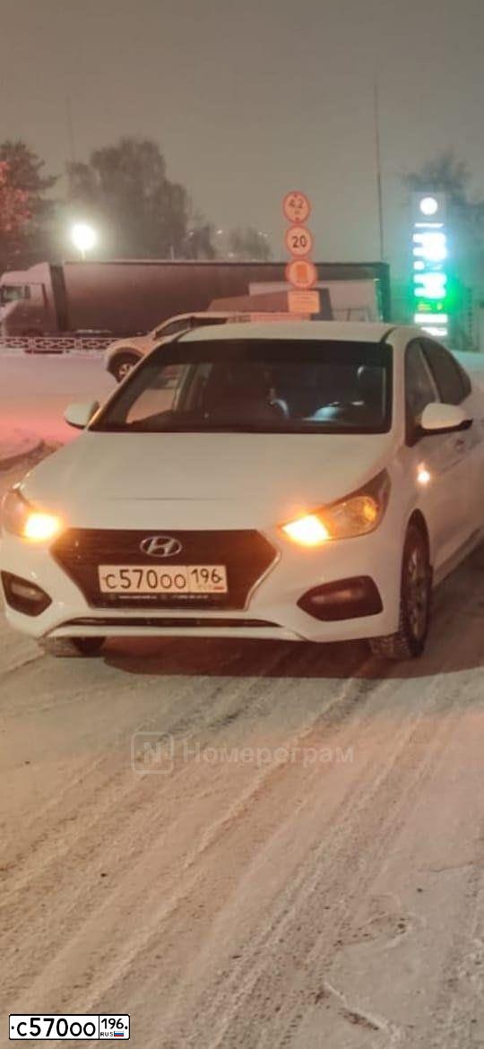 Фото автомобиля HYUNDAI SOLARIS, 2017 — госномер Р640НК186. Цвет: БЕЛЫЙ