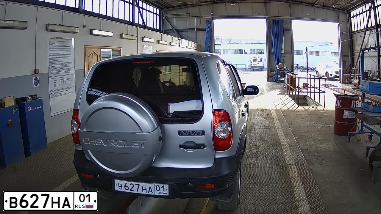 Фото автомобиля CHEVROLET NIVA, 2009 — госномер С009ВС01. Цвет: СВЕТЛО-СЕРЕБРИСТЫЙ МЕТ