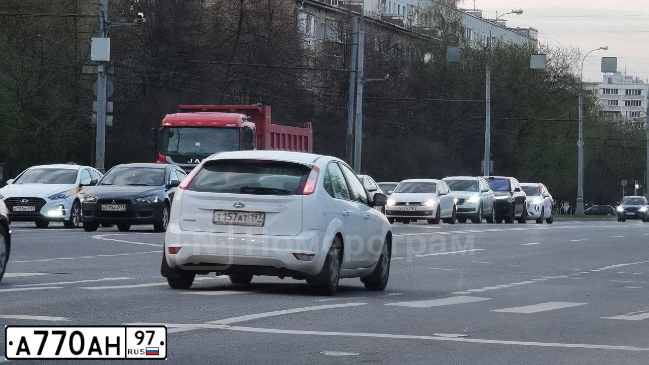 Фото автомобиля KIA SORENTO, 2002 — госномер М071УТ71. Цвет: ЧЕРНЫЙ