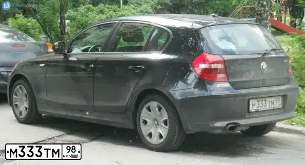 Фото автомобиля AUDI A4, 2011 — госномер М333ТМ98. Цвет: СЕРЫЙ