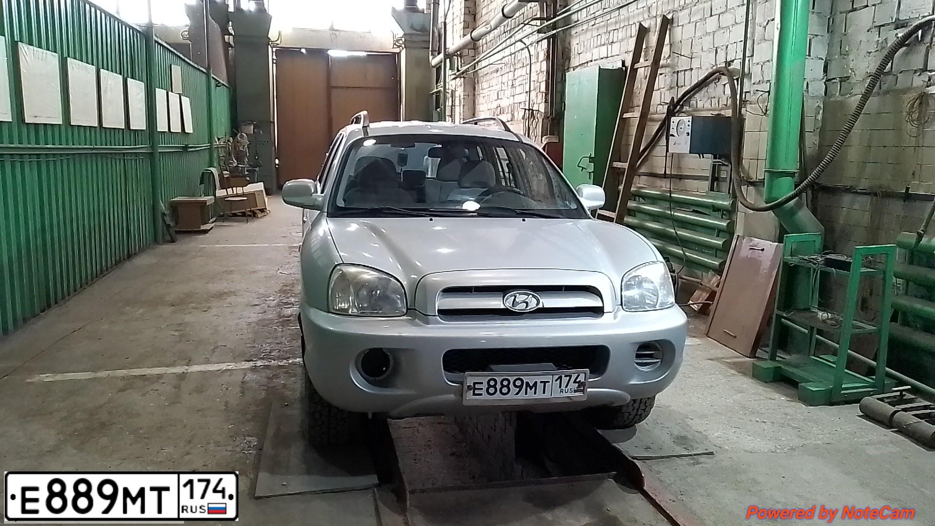 Фото автомобиля TAGAZ SANTA FE CLASSIC, 2009 — госномер Е889МТ174. Цвет: СЕРЕБРИСТЫЙ