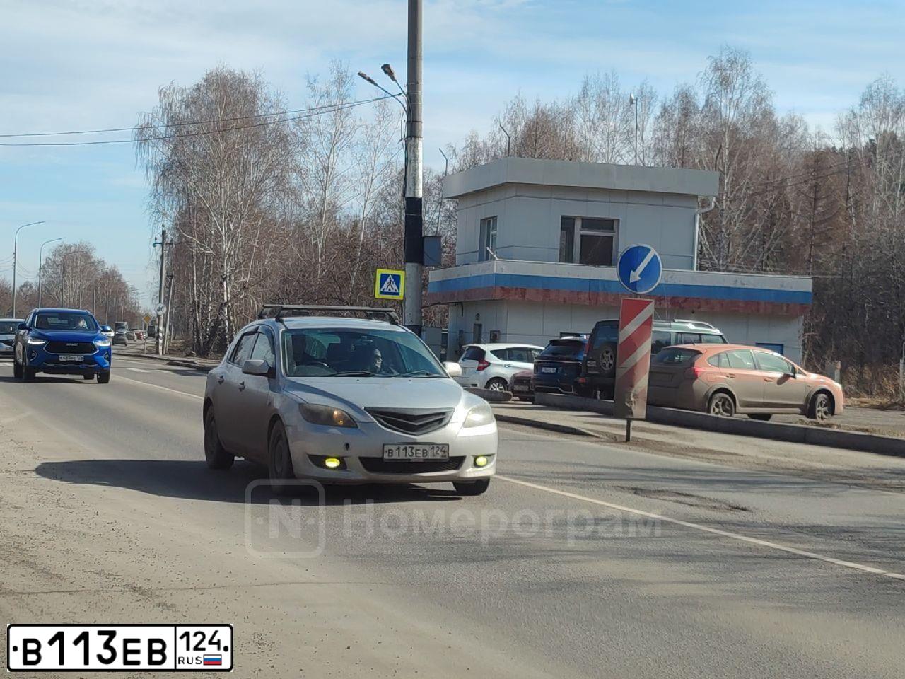 Фото автомобиля МАЗДА АХЕLА МАЗДА АХЕLА, 2006 — госномер В113ЕВ124. Цвет: Серый