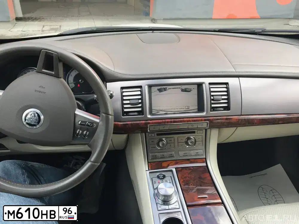 Фото автомобиля JAGUAR XF-SERIE, 2008 — госномер К220АН196. Цвет: Белый