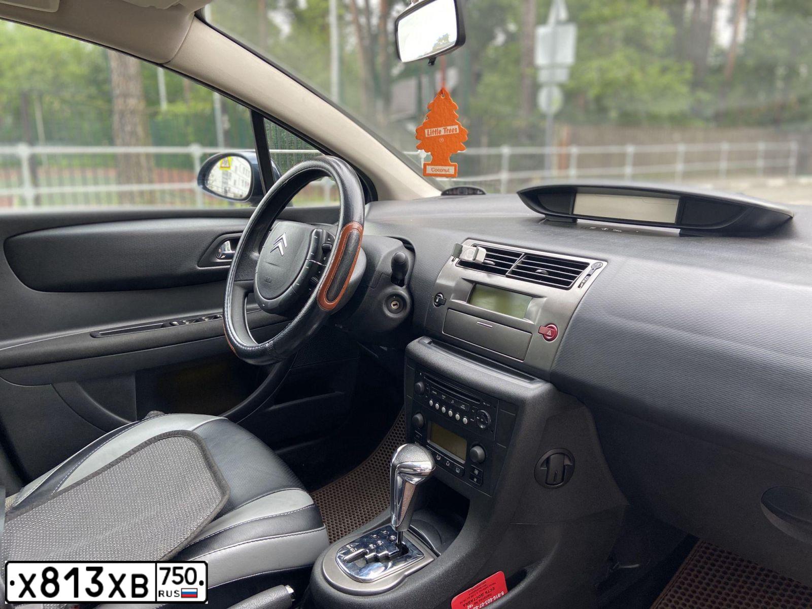 Фото автомобиля CITROEN C4, 2010 — госномер Н425АТ977