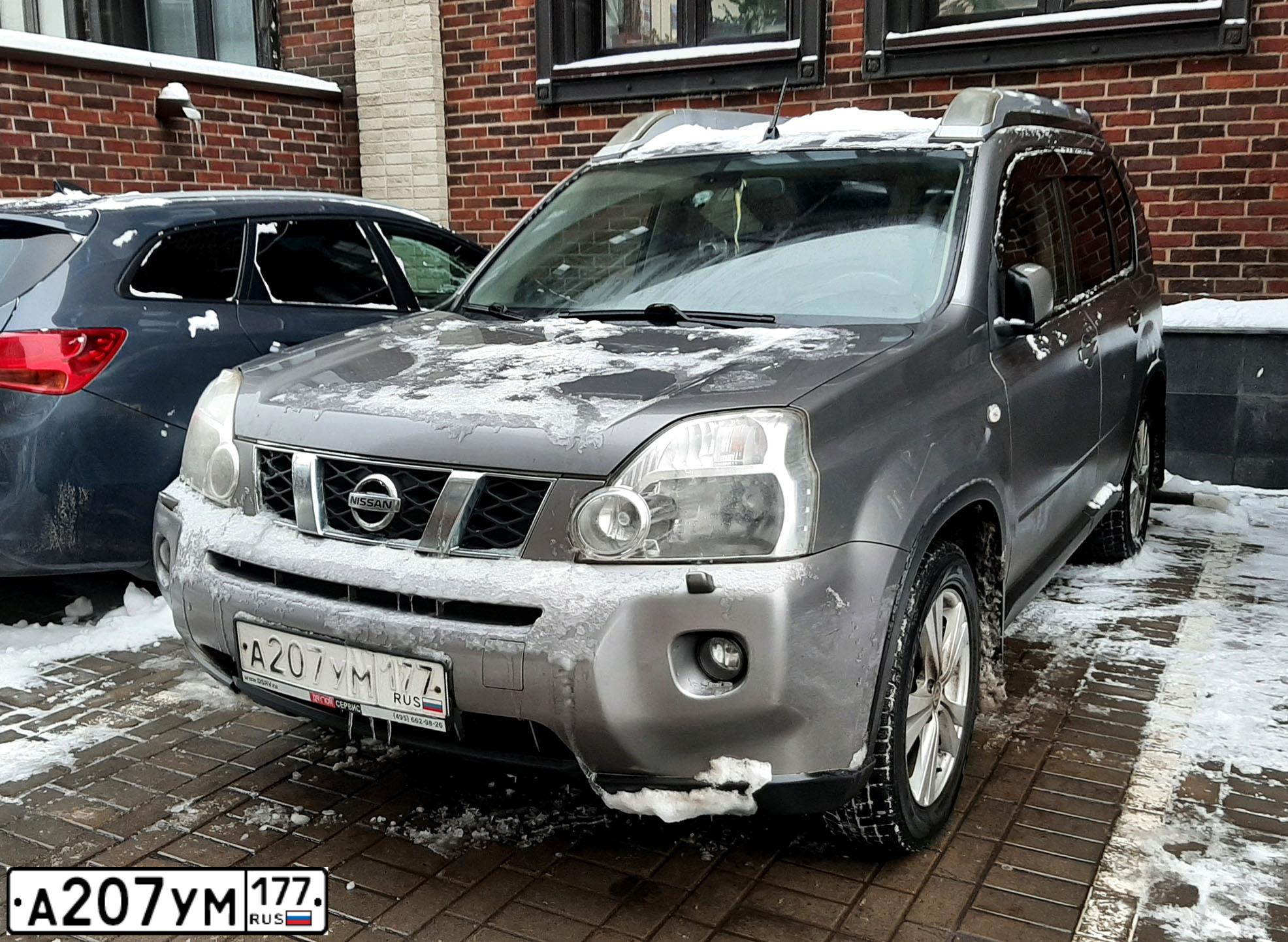 Фото автомобиля NISSAN X-TRAIL, 2007 — госномер А207УМ177. Цвет: СЕРЫЙ